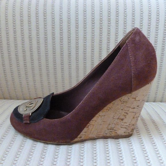 Chanel CC Logo Coin Suede Wedge Pumps - Picture 6 of 9